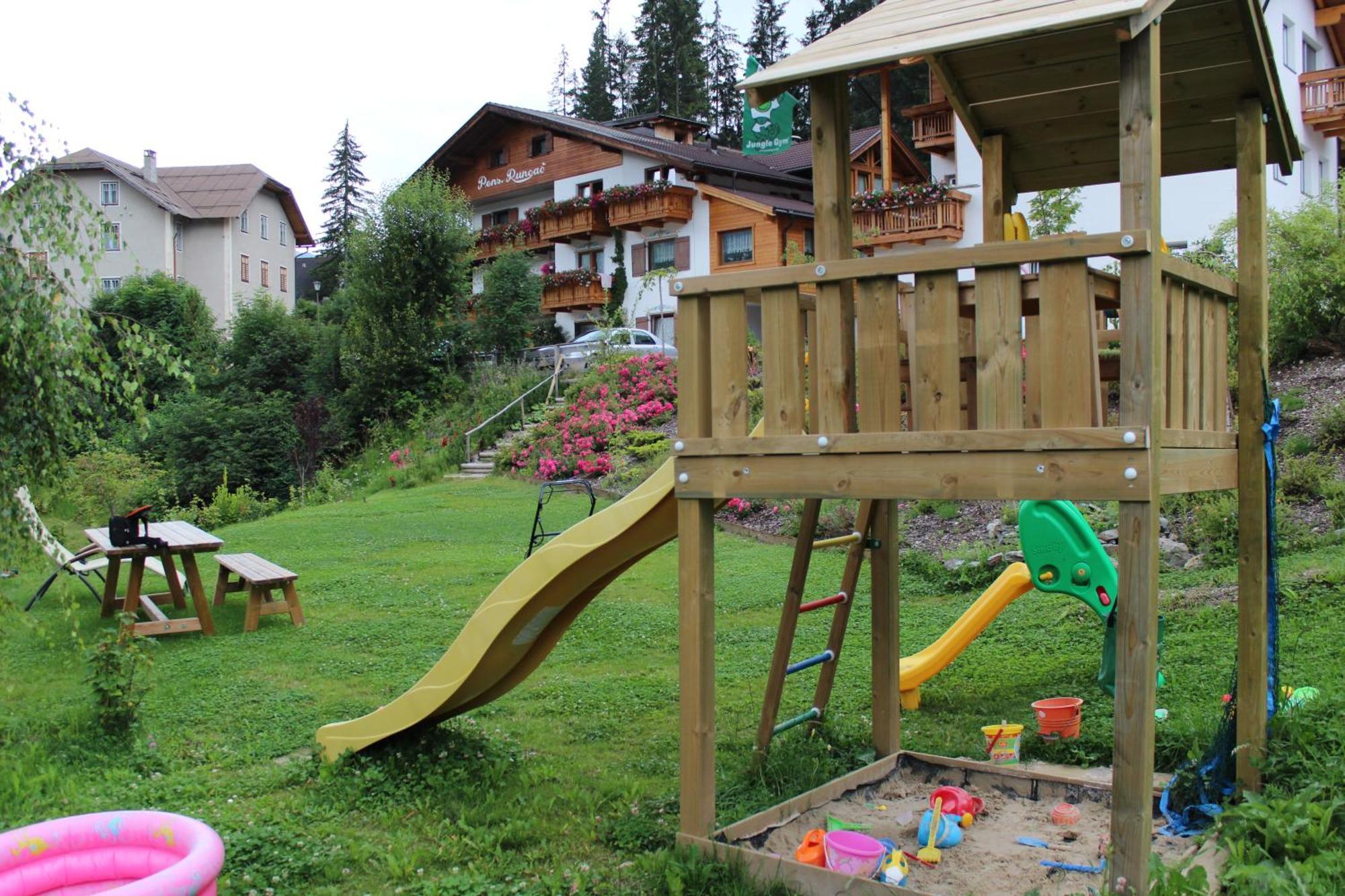 Runcac Hotell Badia  Exteriör bild