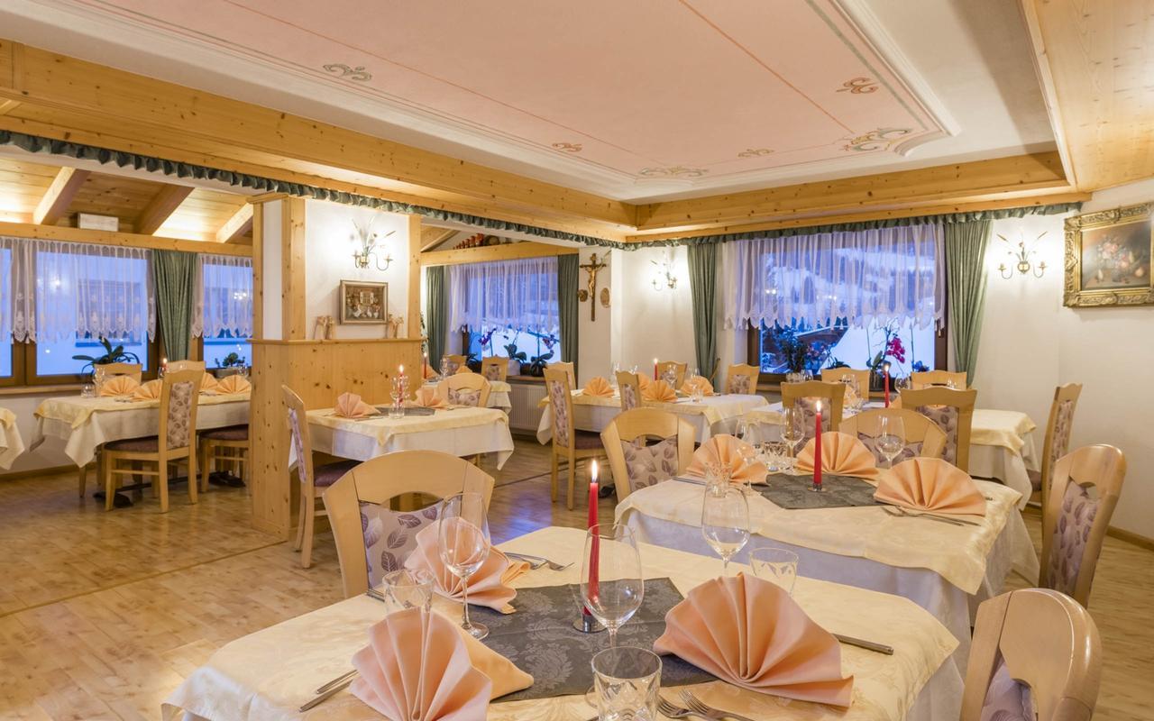 Runcac Hotell Badia  Exteriör bild