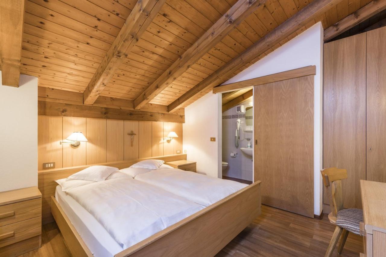 Runcac Hotell Badia  Exteriör bild